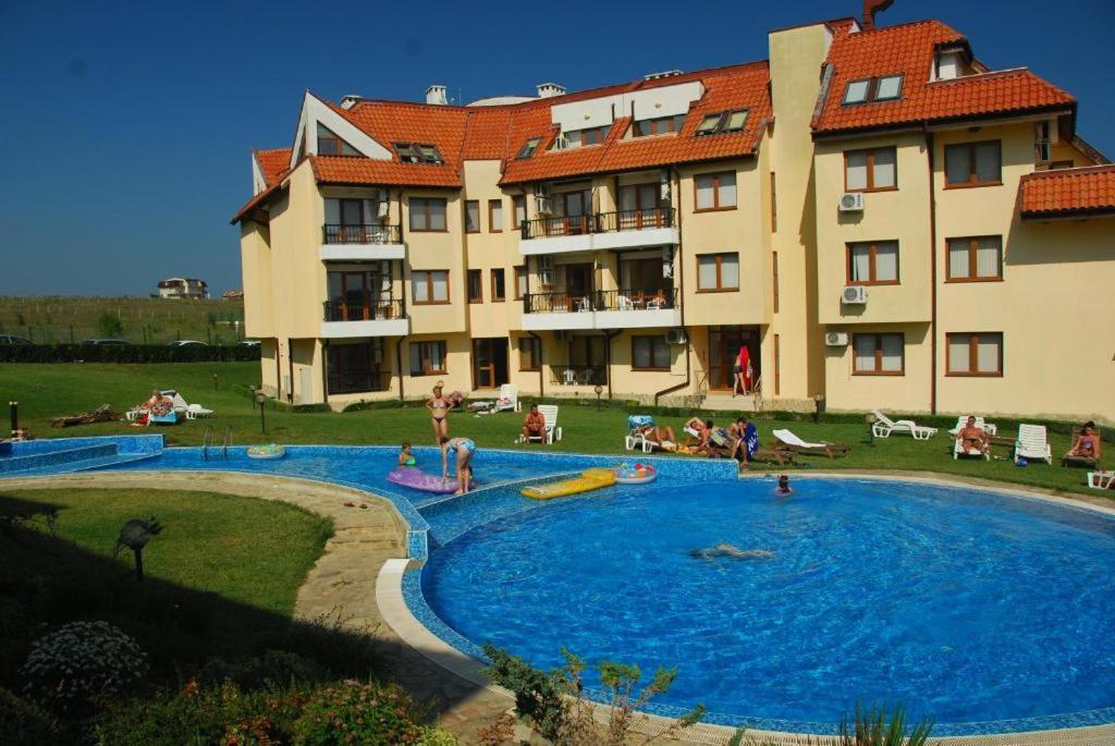 Eggo Apartment - Oasis Beach Apartments Kamchia Bliznatsi Экстерьер фото